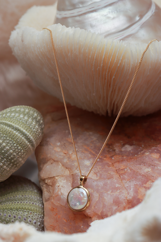 Freshwater Coin Pearl (11-12mm) Set in Gold Plated Chain